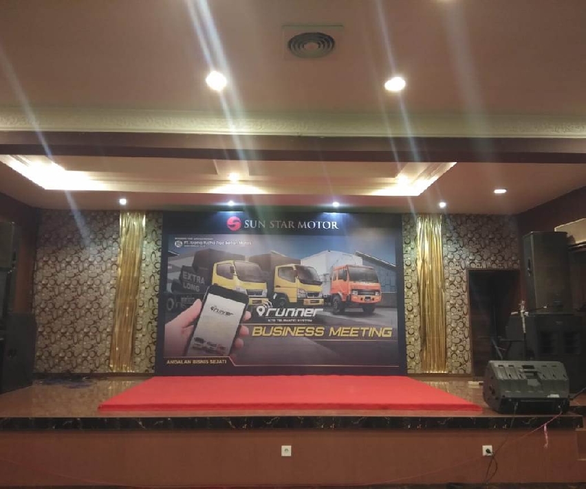 Backdrop Mitsubishi di Restauran Hongkong Garden